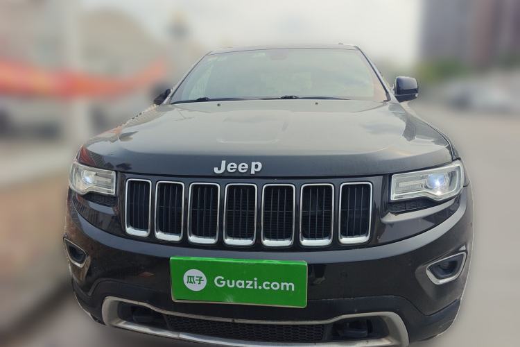 Used Jeep Grand Cherokee 2015 3.0L Comfort Navigation Edition Exterior 1