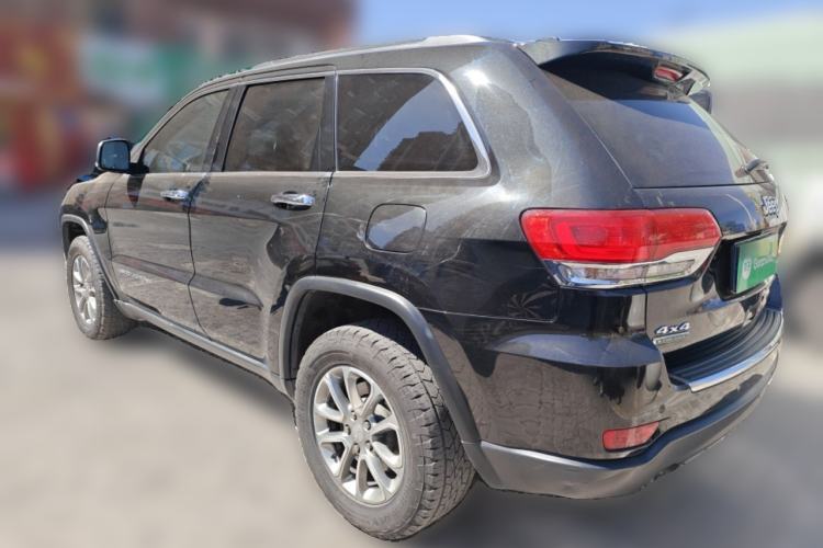 Used Jeep Grand Cherokee 2015 3.0TD Diesel Elite Navigation Edition Exterior 3