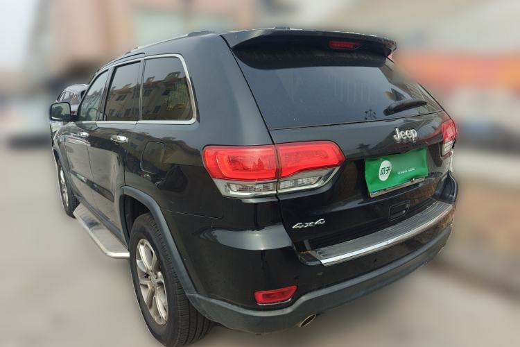 Used Jeep Grand Cherokee 2015 3.0L Comfort Navigation Edition Exterior 3