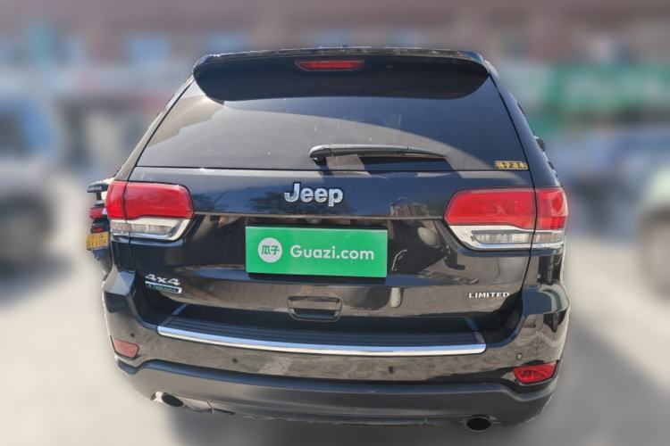 Used Jeep Grand Cherokee 2015 3.0TD Diesel Elite Navigation Edition Exterior 4
