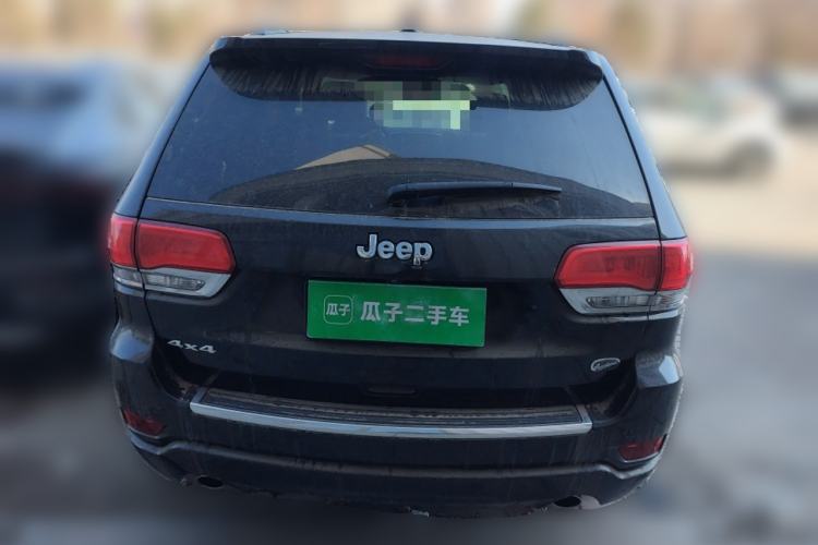 Used Jeep Grand Cherokee 2015 3.6L Luxury Navigation Edition Exterior 4