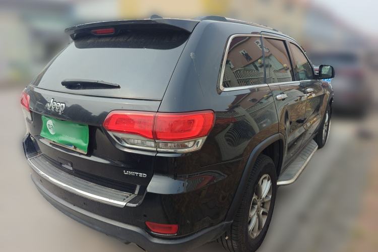 Used Jeep Grand Cherokee 2015 3.0L Comfort Navigation Edition Exterior 5