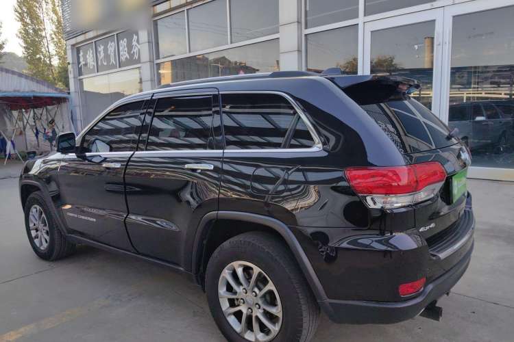 Used Jeep Grand Cherokee 2015 3.6L Elite Navigation Edition Exterior 5