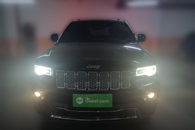 Used Jeep Grand Cherokee 2015 3.0TD Diesel Comfort Navigation Edition Front