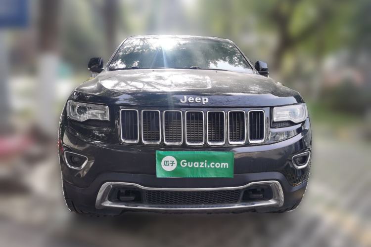 Used Jeep Grand Cherokee 2015 3.0TD Diesel Comfort Navigation Edition Front