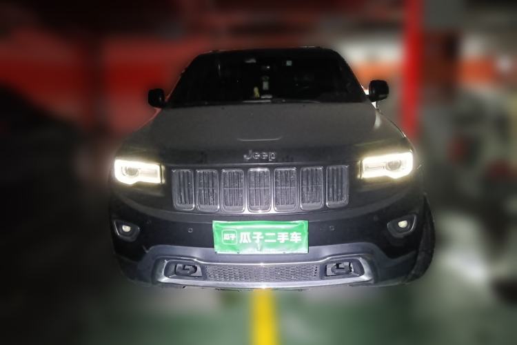Used Jeep Grand Cherokee 2015 3.0L Comfort Navigation Edition Front