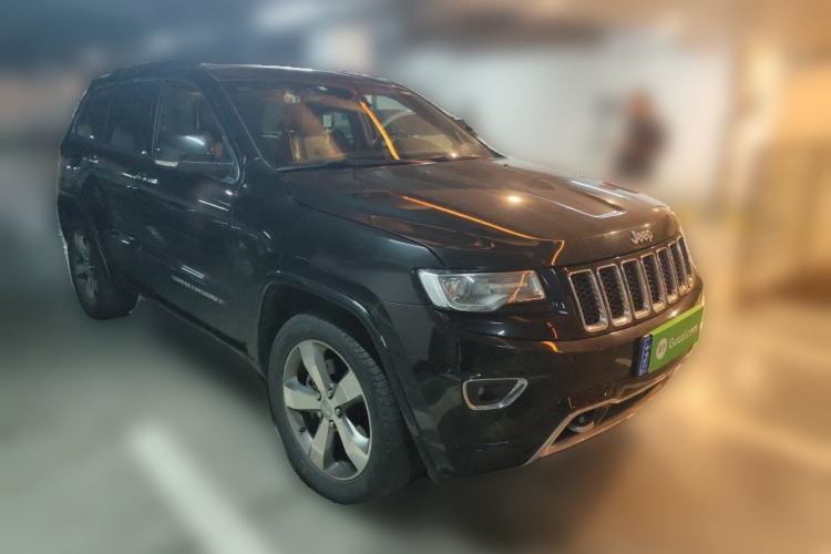 Used Jeep Grand Cherokee 2015 3.6L Luxury Navigation Edition Front Right 45 Deg