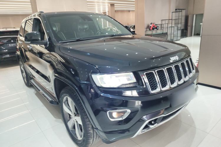 Used Jeep Grand Cherokee 2015 3.6L Luxury Navigation Edition Front Right 45 Deg