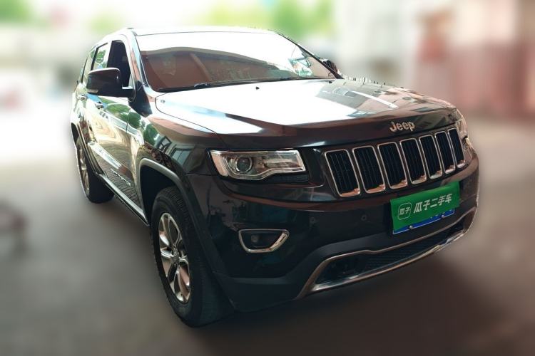 Used Jeep Grand Cherokee 2015 3.0L Elite Navigation Edition Front Right 45 Deg