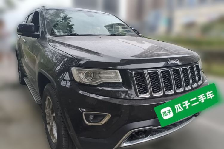 Used Jeep Grand Cherokee 2015 3.0L Comfort Navigation Edition Front Right 45 Deg