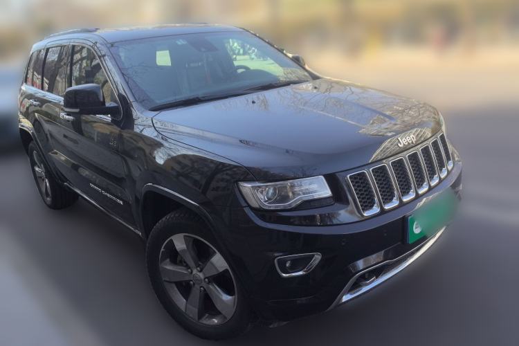 Used Jeep Grand Cherokee 2015 3.6L Luxury Navigation Edition Front Right 45 Deg