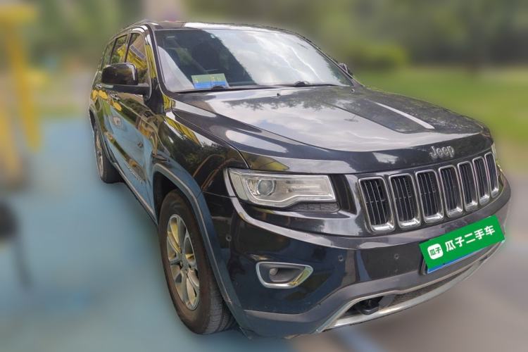 Used Jeep Grand Cherokee 2015 3.0L Elite Navigation Edition Front Right 45 Deg