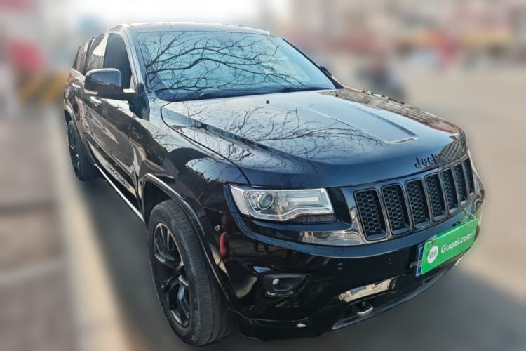 Used Jeep Grand Cherokee 2015 3.6L Luxury Navigation Edition Front Right 45 Deg