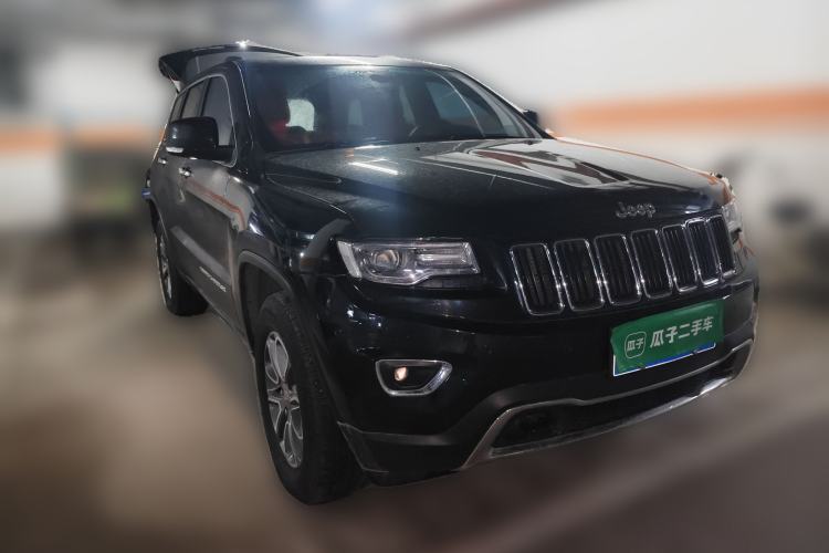 Used Jeep Grand Cherokee 2015 3.6L Elite Navigation Edition Front Right 45 Deg