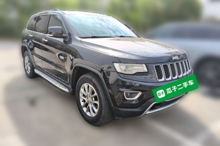 Used Jeep Grand Cherokee 2015 3.0L Elite Navigation Edition Front Right 45 Deg