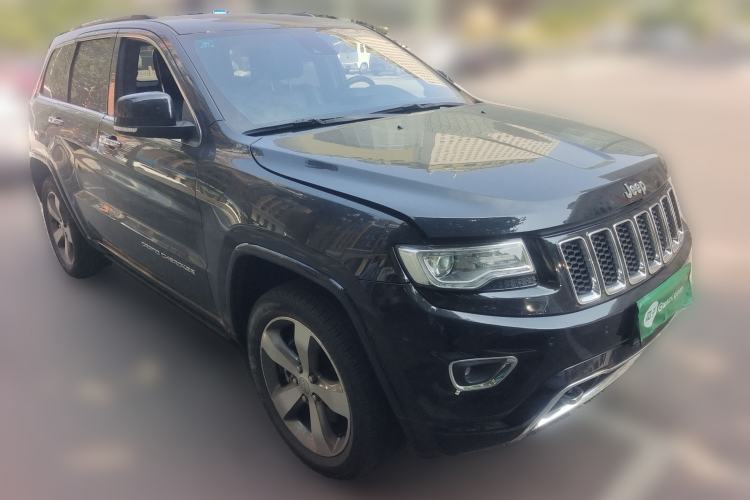 Used Jeep Grand Cherokee 2015 3.6L Luxury Navigation Edition Front Right 45 Deg