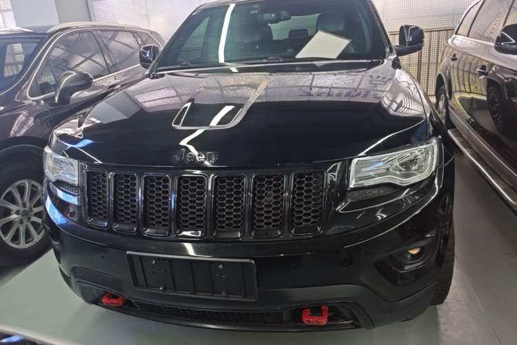 Used Jeep Grand Cherokee 2015 3.0L Comfort Navigation Edition Front