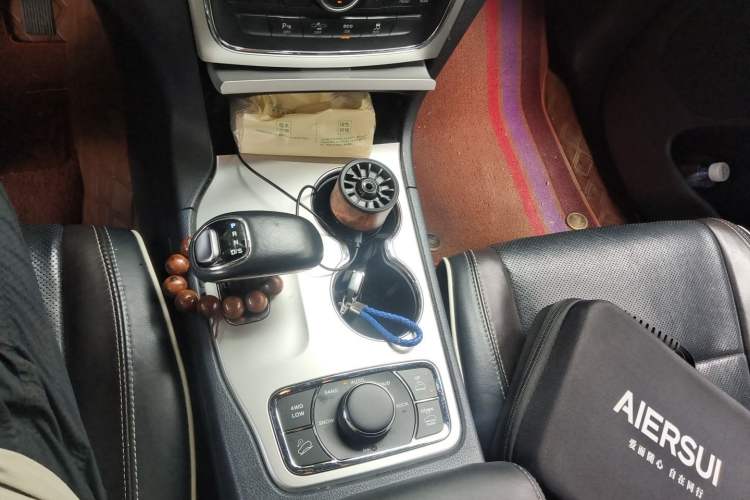 Used Jeep Grand Cherokee 2015 3.6L Luxury Navigation Edition Gear Lever