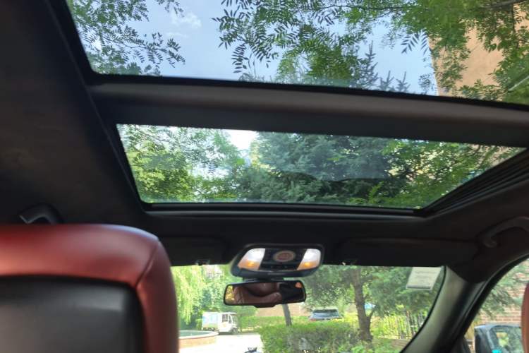 Used Jeep Grand Cherokee 2015 3.0L Comfort Navigation Edition Headliner