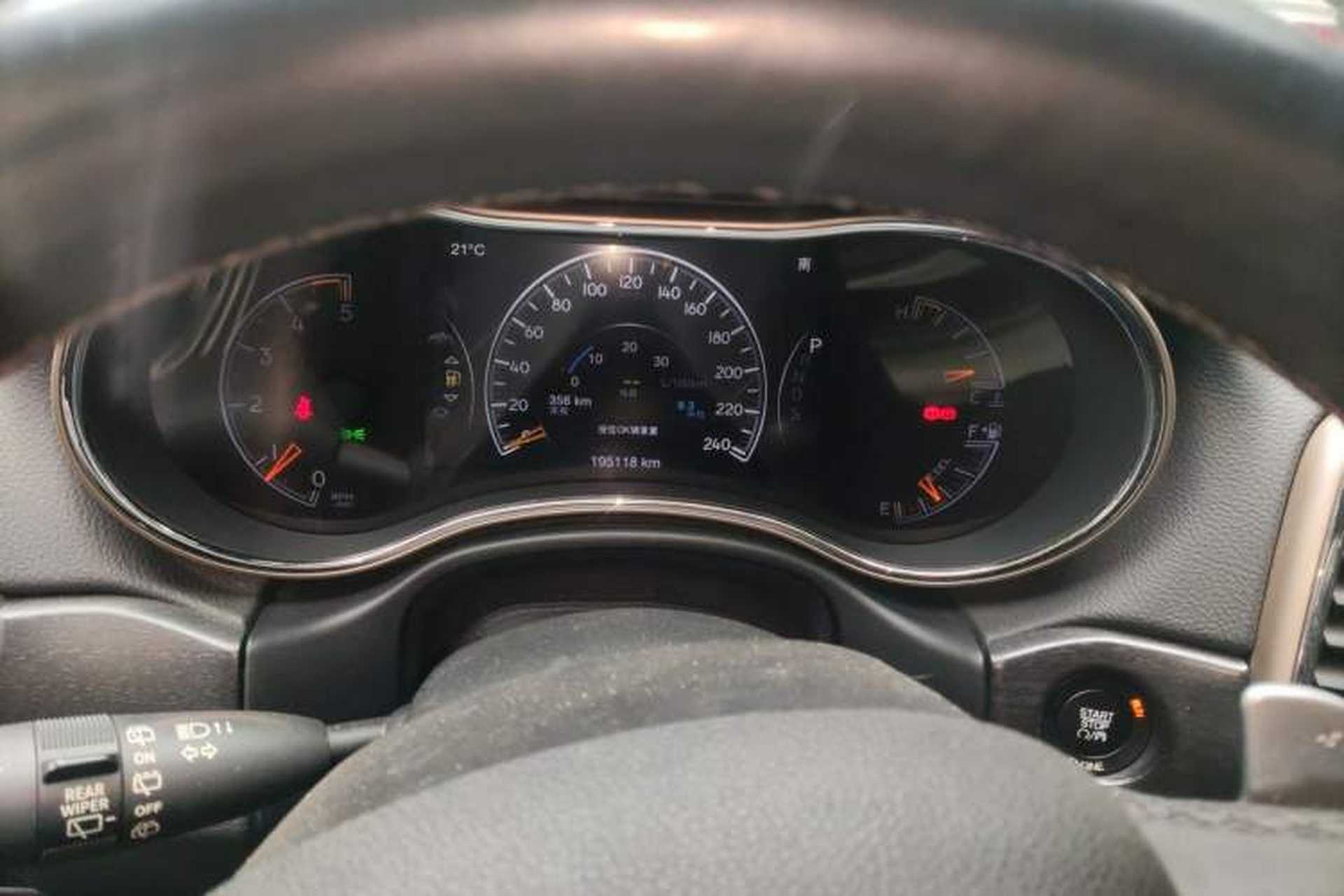 Used Jeep Grand Cherokee 2015 3.0TD Diesel Elite Navigation Edition Instrument Cluster