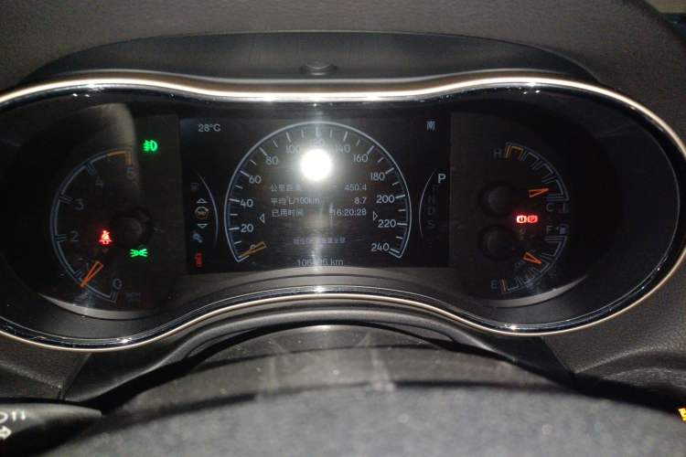 Used Jeep Grand Cherokee 2015 3.0TD Diesel Comfort Navigation Edition Instrument Cluster