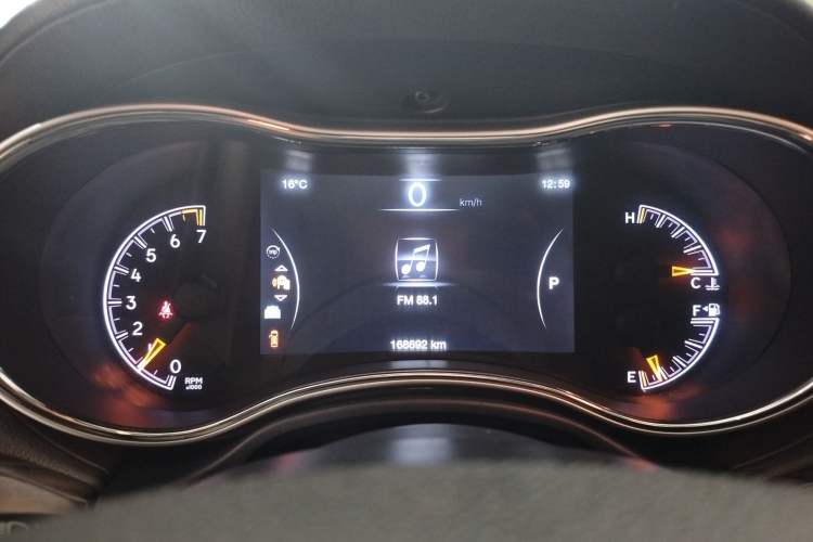 Used Jeep Grand Cherokee 2015 3.6L Luxury Navigation Edition Instrument Cluster