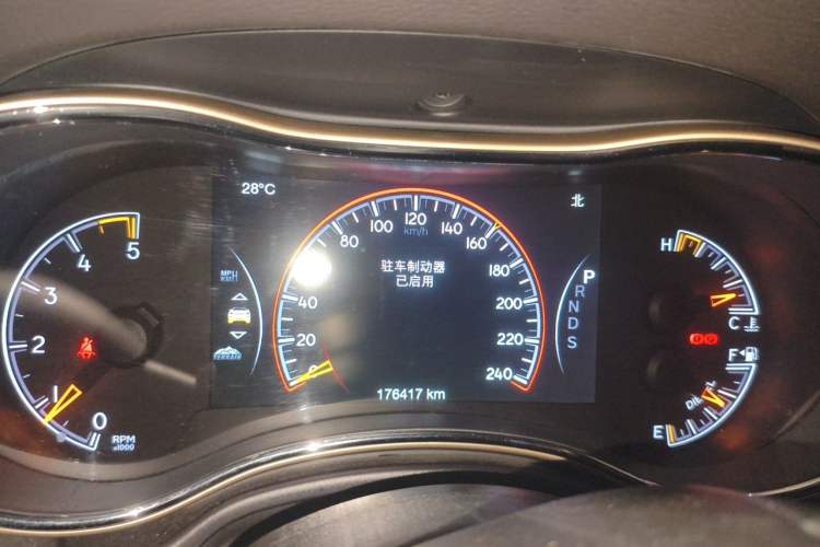 Used Jeep Grand Cherokee 2015 3.0TD Diesel Comfort Navigation Edition Instrument Cluster