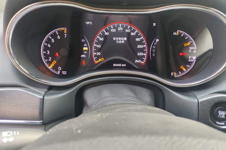 Used Jeep Grand Cherokee 2015 3.0L Comfort Navigation Edition Instrument Cluster