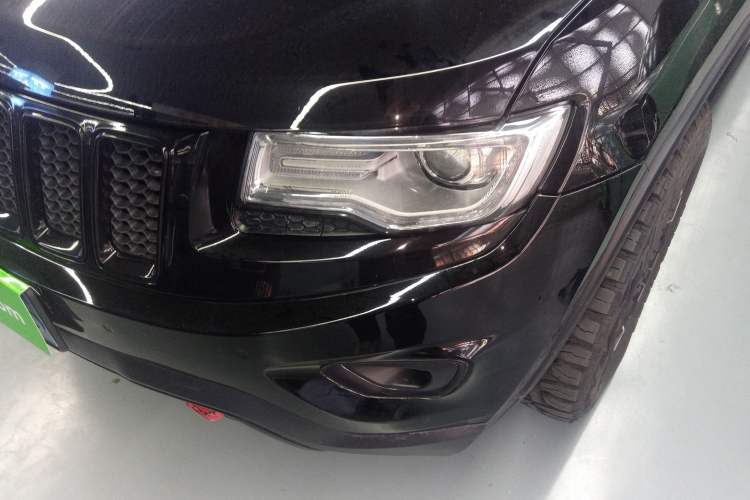 Used Jeep Grand Cherokee 2015 3.0L Comfort Navigation Edition Left Front Headlight