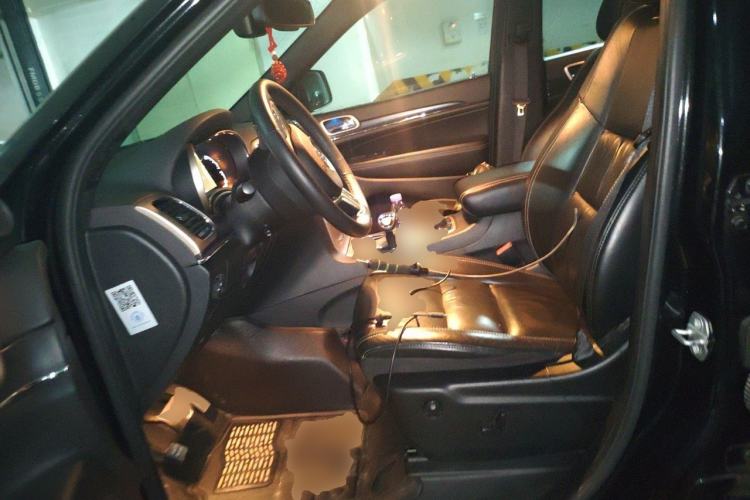 Used Jeep Grand Cherokee 2015 3.0L Comfort Navigation Edition Left Front Seat