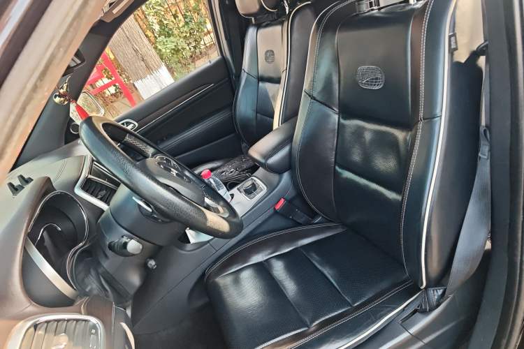 Used Jeep Grand Cherokee 2015 3.6L Luxury Navigation Edition Left Front Seat