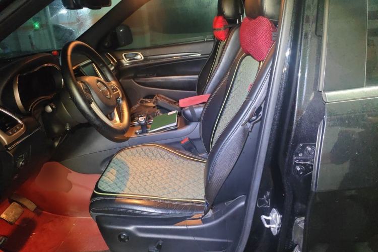 Used Jeep Grand Cherokee 2015 3.6L Elite Navigation Edition Left Front Seat