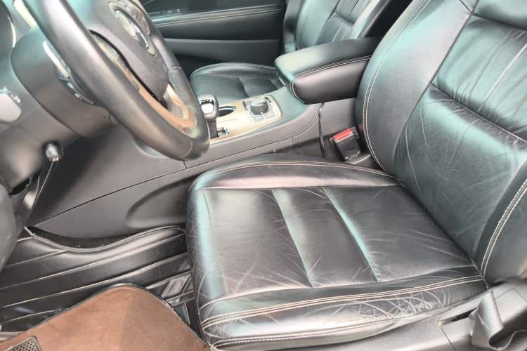 Used Jeep Grand Cherokee 2015 3.0L Elite Navigation Edition Left Front Seat