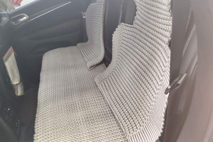 Used Jeep Grand Cherokee 2015 3.0L Elite Navigation Edition Left Rear Seat