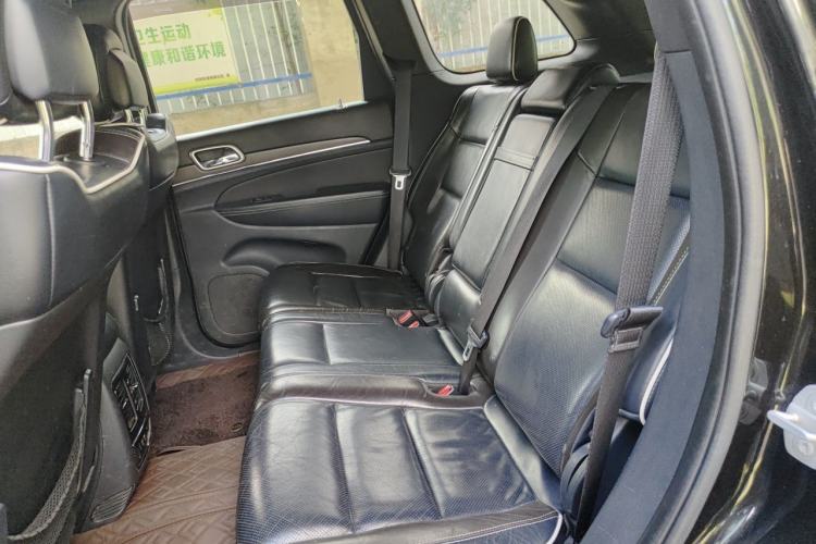 Used Jeep Grand Cherokee 2015 3.6L Elite Navigation Edition Left Rear Seat