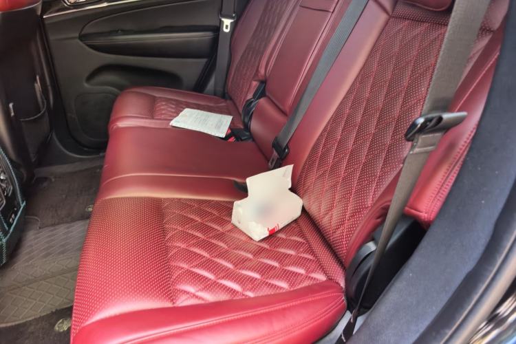 Used Jeep Grand Cherokee 2015 3.0L Comfort Navigation Edition Left Rear Seat