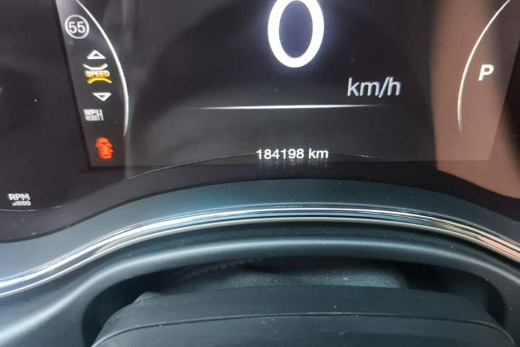 Used Jeep Grand Cherokee 2015 3.6L Flagship Prestige Edition Odometer Close Up