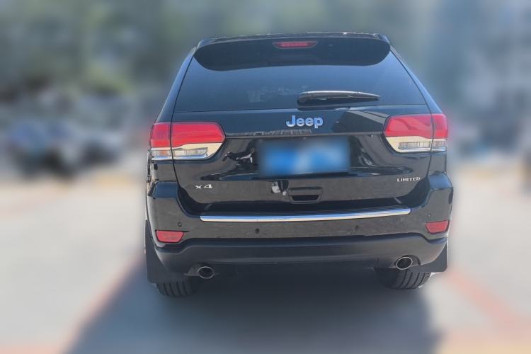 Used Jeep Grand Cherokee 2015 3.0L Comfort Navigation Edition Rear