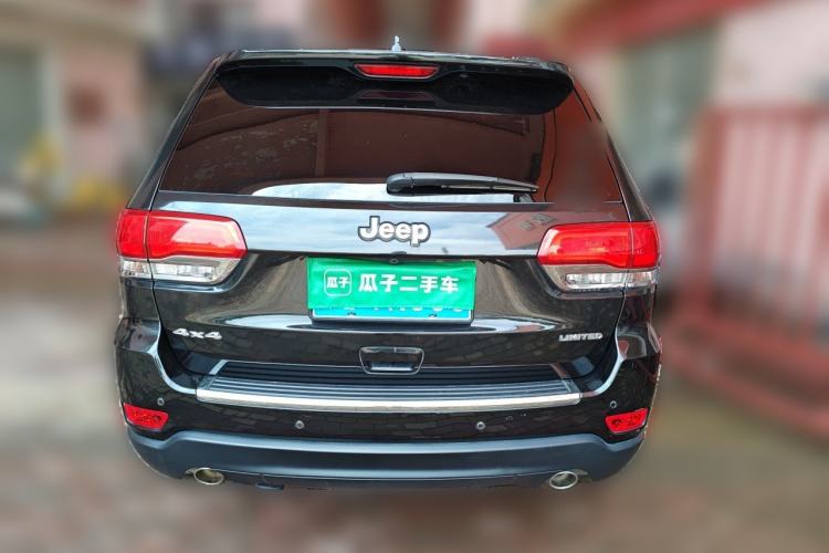 Used Jeep Grand Cherokee 2015 3.0L Elite Navigation Edition Rear