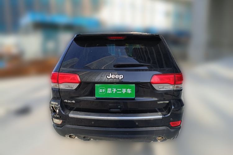 Used Jeep Grand Cherokee 2015 3.0L Elite Navigation Edition Rear