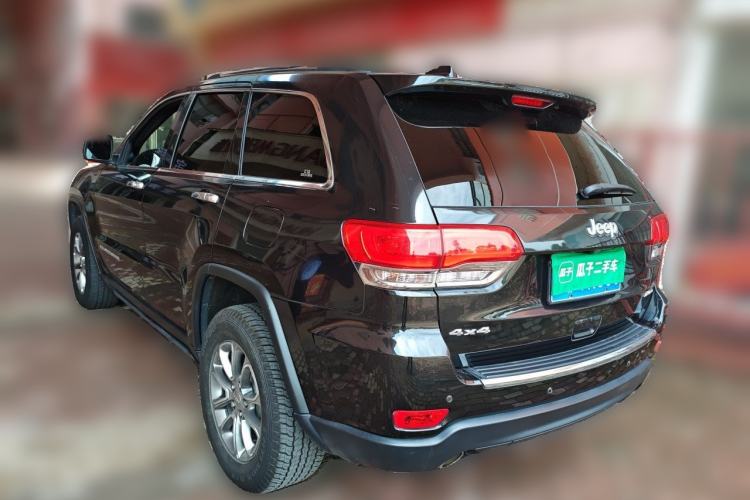 Used Jeep Grand Cherokee 2015 3.0L Elite Navigation Edition Rear Left 45 Deg