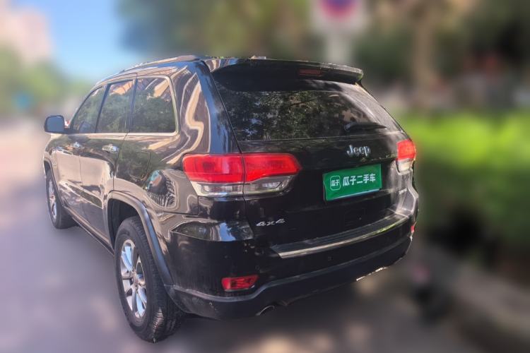 Used Jeep Grand Cherokee 2015 3.0L Comfort Navigation Edition Rear Left 45 Deg