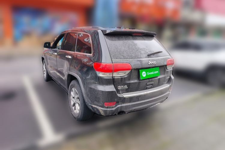 Used Jeep Grand Cherokee 2015 3.0TD Diesel Comfort Navigation Edition Rear Left 45 Deg