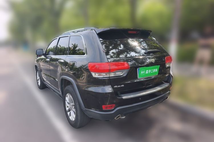 Used Jeep Grand Cherokee 2015 3.0L Comfort Navigation Edition Rear Left 45 Deg