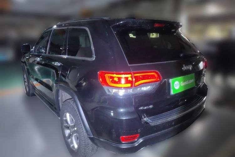 Used Jeep Grand Cherokee 2015 3.6L Elite Navigation Edition Rear Left 45 Deg