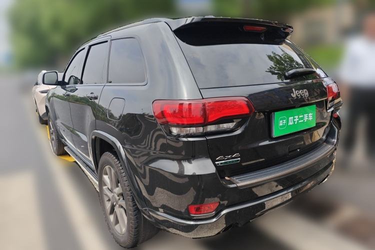 Used Jeep Grand Cherokee 2015 3.0TD Diesel Comfort Navigation Edition Rear Left 45 Deg