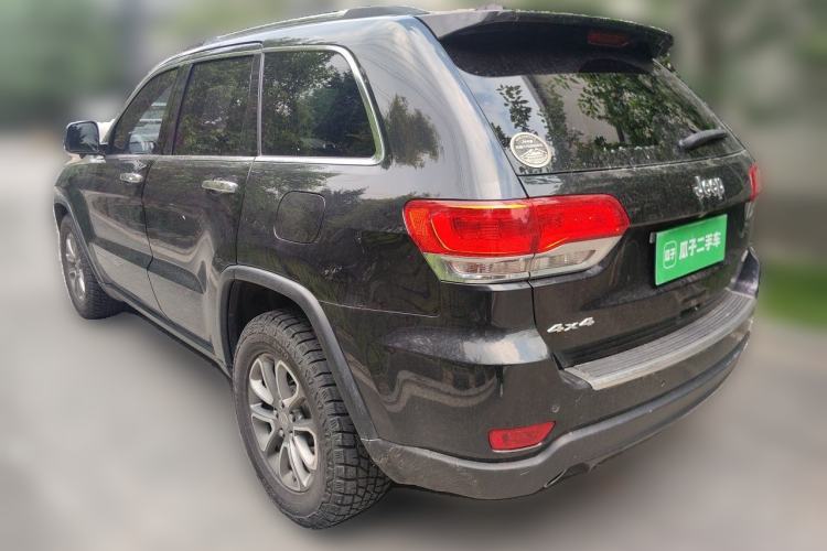 Used Jeep Grand Cherokee 2015 3.0L Comfort Navigation Edition Rear Left 45 Deg