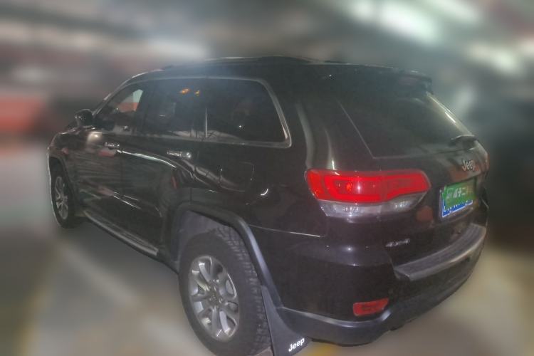 Used Jeep Grand Cherokee 2015 3.0L Comfort Navigation Edition Rear Left 45 Deg