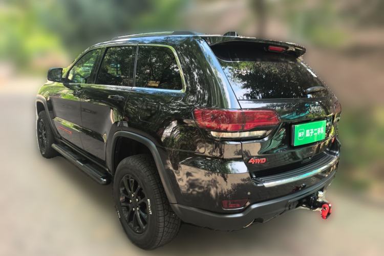 Used Jeep Grand Cherokee 2015 3.0L Comfort Navigation Edition Rear Left 45 Deg
