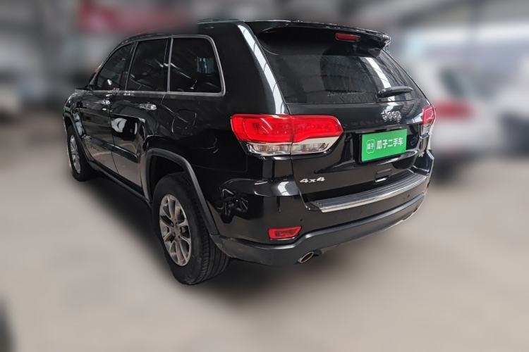 Used Jeep Grand Cherokee 2015 3.0L Comfort Navigation Edition Rear Left 45 Deg